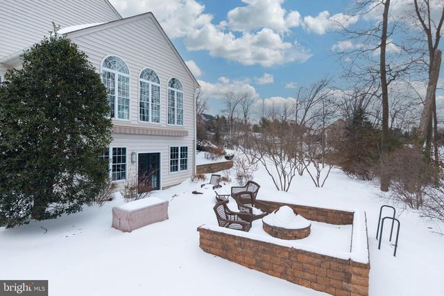 2104 SQUIRREL HILL RD, Schwenksville, PA 19473