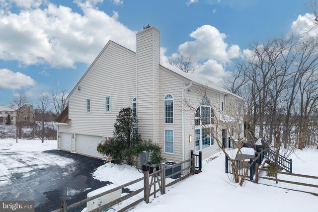 2104 SQUIRREL HILL RD, Schwenksville, PA 19473