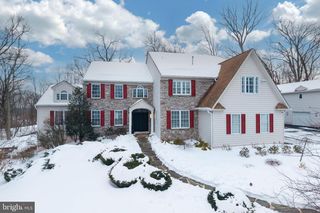 2104 SQUIRREL HILL RD, Schwenksville, PA 19473