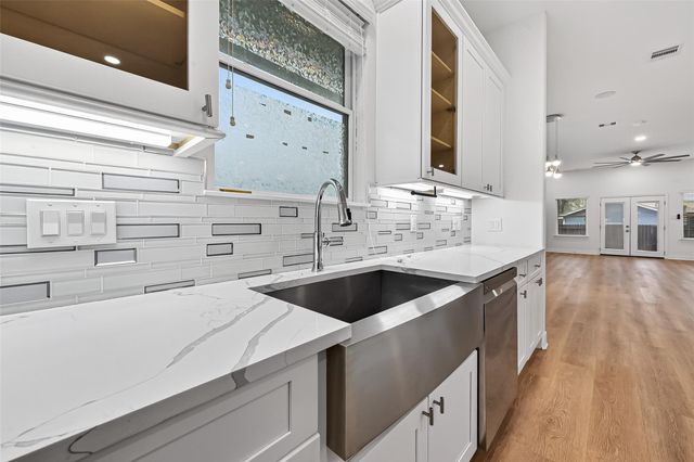 6630 Highrock Road, Houston, TX 77092