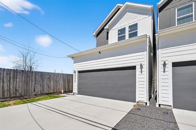 6630 Highrock Road, Houston, TX 77092