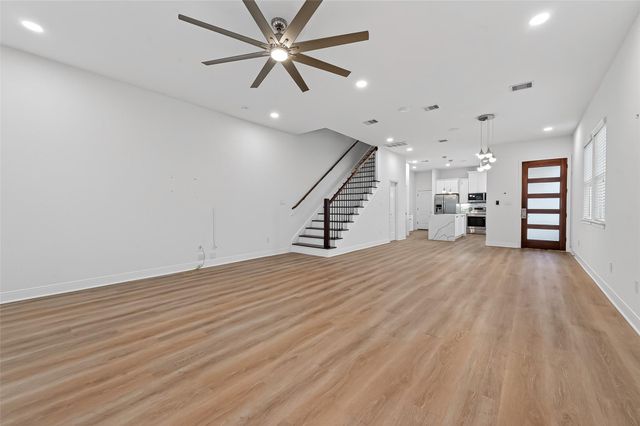 6630 Highrock Road, Houston, TX 77092