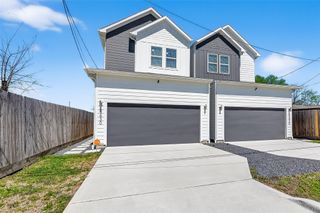 6630 Highrock Road, Houston, TX 77092