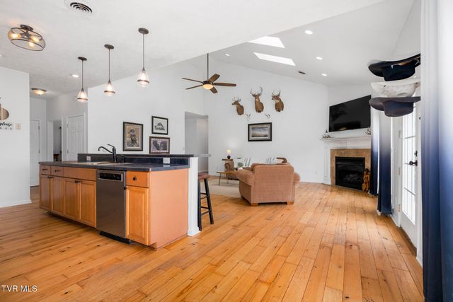 264 Hales Road, Jonesborough, TN 37659