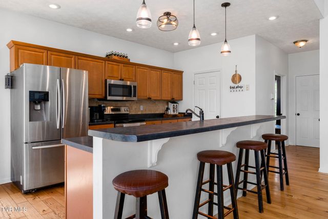 264 Hales Road, Jonesborough, TN 37659