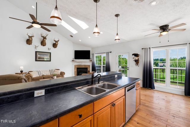 264 Hales Road, Jonesborough, TN 37659