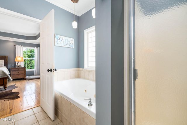 264 Hales Road, Jonesborough, TN 37659