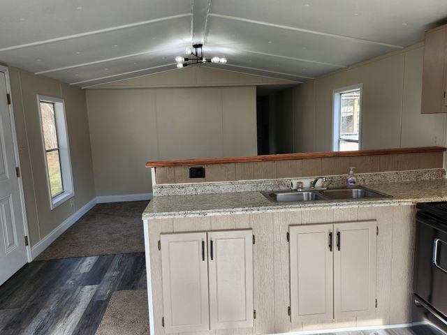 198 Old Hickory Pl, Smithville, TN 37166