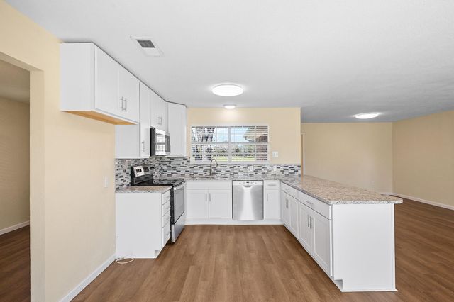 2631 Benbow Road, Inez, TX 77968