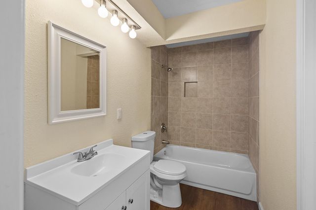 2631 Benbow Road, Inez, TX 77968