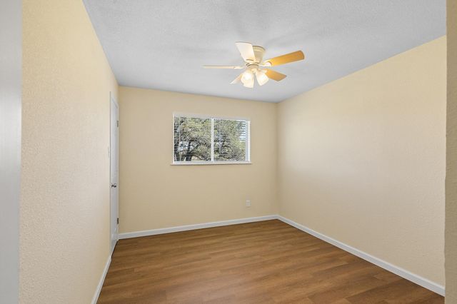 2631 Benbow Road, Inez, TX 77968