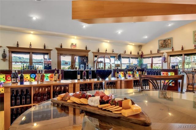 5138 Lower Mountain Road, Cambria, NY 14094