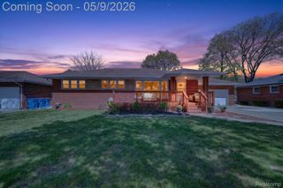 24362 Hill Avenue, Warren, MI 48091