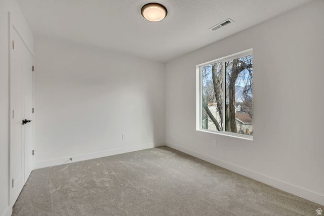 7613 S 300 E, Sandy, UT 84047