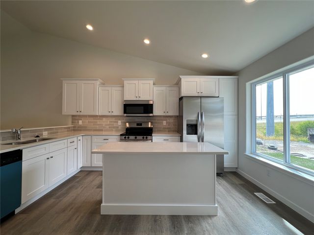 1620 Mitchell Place, Tiffin, IA 52340