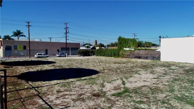 801 E Compton Blvd, Compton, CA 90220