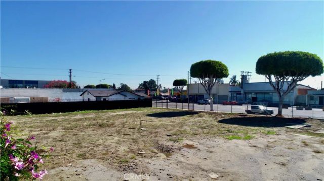 801 E Compton Blvd, Compton, CA 90220