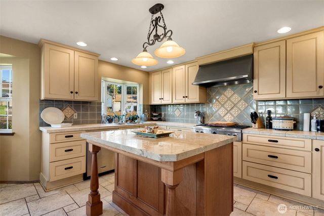 12314 34th Street Court E, Edgewood, WA 98372