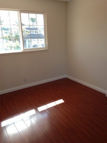 20951 Surge Lane, Huntington Beach, CA 92646