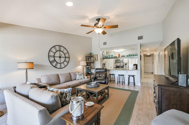 801 River Road 106F, Montgomery, TX 77356