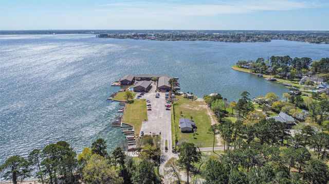 801 River Road 106F, Montgomery, TX 77356