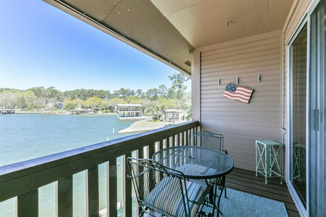 801 River Road 106F, Montgomery, TX 77356