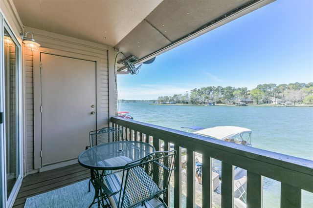 801 River Road 106F, Montgomery, TX 77356