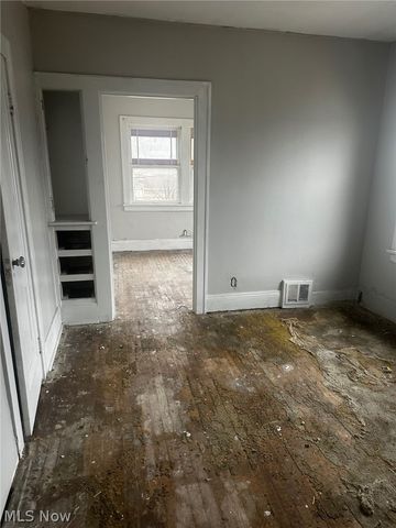 11709 Lenacrave Avenue, Cleveland, OH 44105