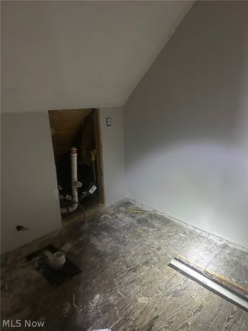 11709 Lenacrave Avenue, Cleveland, OH 44105