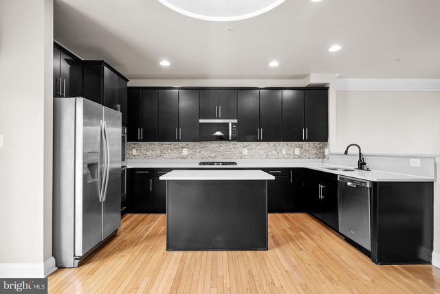 530 VICTORIANNA DR, Capitol Heights, MD 20743