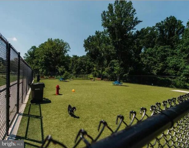 530 VICTORIANNA DR, Capitol Heights, MD 20743