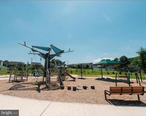 530 VICTORIANNA DR, Capitol Heights, MD 20743