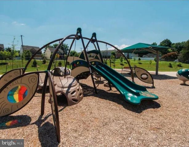 530 VICTORIANNA DR, Capitol Heights, MD 20743