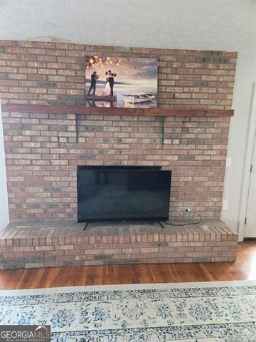 100 Riverside, Valley, AL 36854