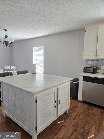 100 Riverside, Valley, AL 36854