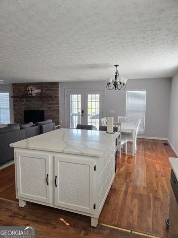 100 Riverside, Valley, AL 36854