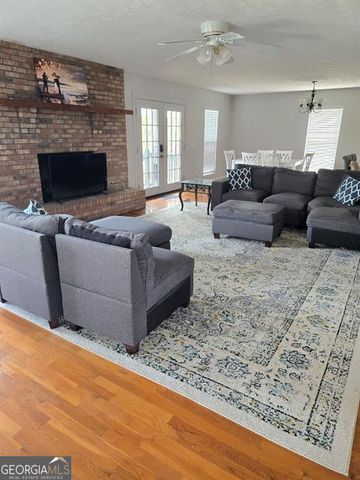 100 Riverside, Valley, AL 36854