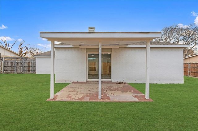 1100 Brush Creek Drive, Richardson, TX 75081