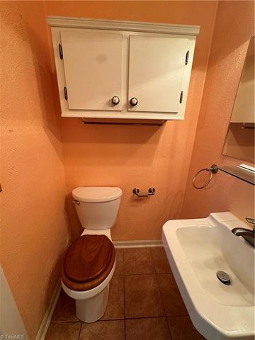 3062 Harper Road, Clemmons, NC 27012