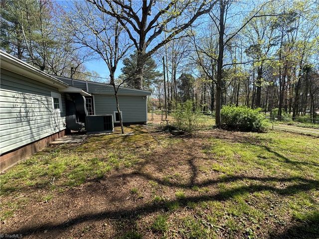 3062 Harper Road, Clemmons, NC 27012