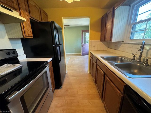 3062 Harper Road, Clemmons, NC 27012