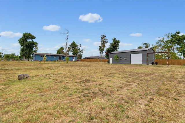 914 S Dixieland Road, Rogers, AR 72758