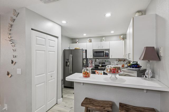 2837 NW 99th Terrace, Sunrise, FL 33322