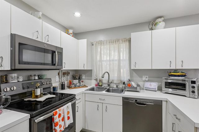 2837 NW 99th Terrace, Sunrise, FL 33322