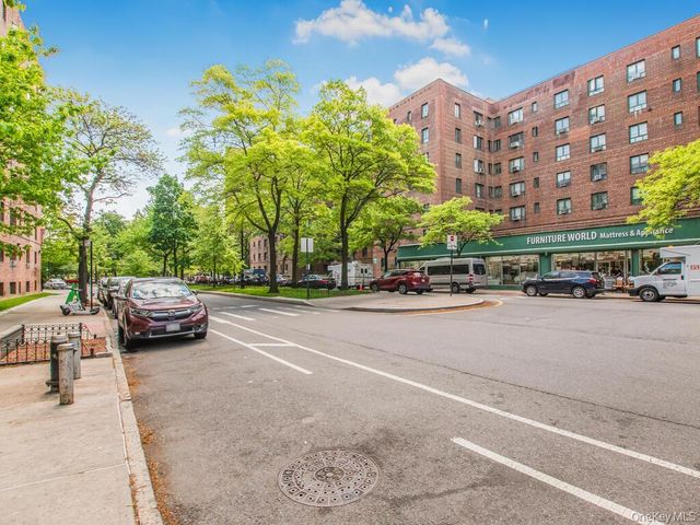 1503 Metropolitan Avenue 4F, Bronx, NY 10462