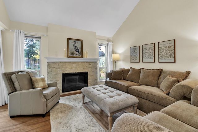 2646 Driftwood Ct, West Sacramento, CA 95691