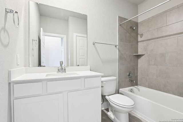 9638 Grand Via Blvd, Converse, TX 78109