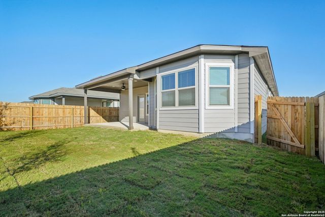 9638 Grand Via Blvd, Converse, TX 78109