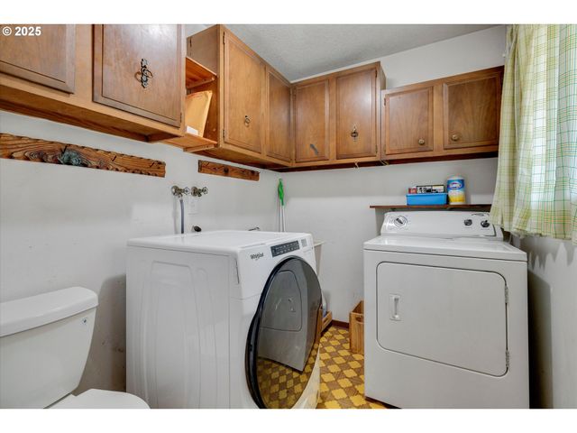 26394 S GARD Rd, Mulino, OR 97042