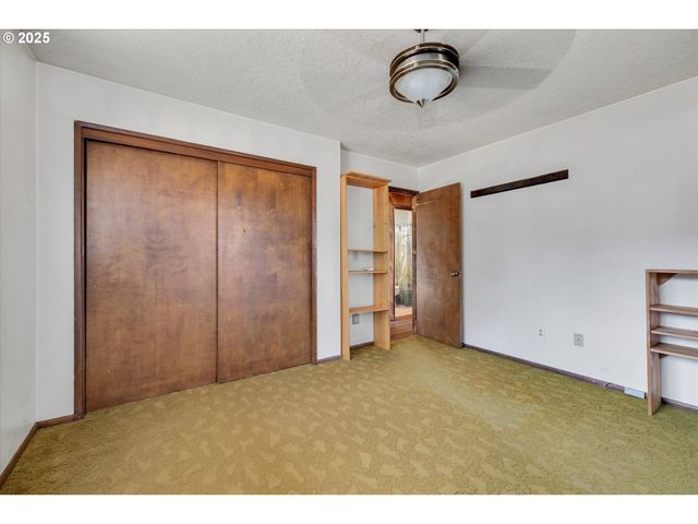 26394 S GARD Rd, Mulino, OR 97042